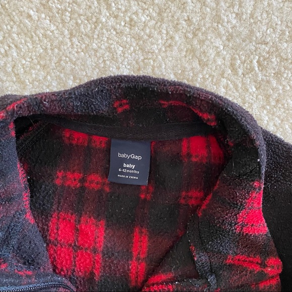 Bundle of 4 pieces of 12 month one piece - Picture 2 of 5